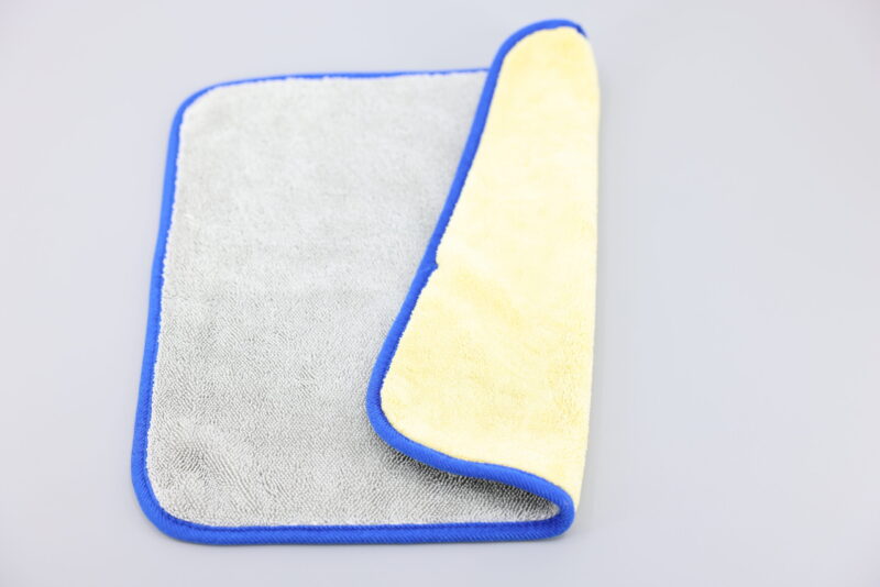 Double-sided customizable multi-function microfiber towel - Image 2