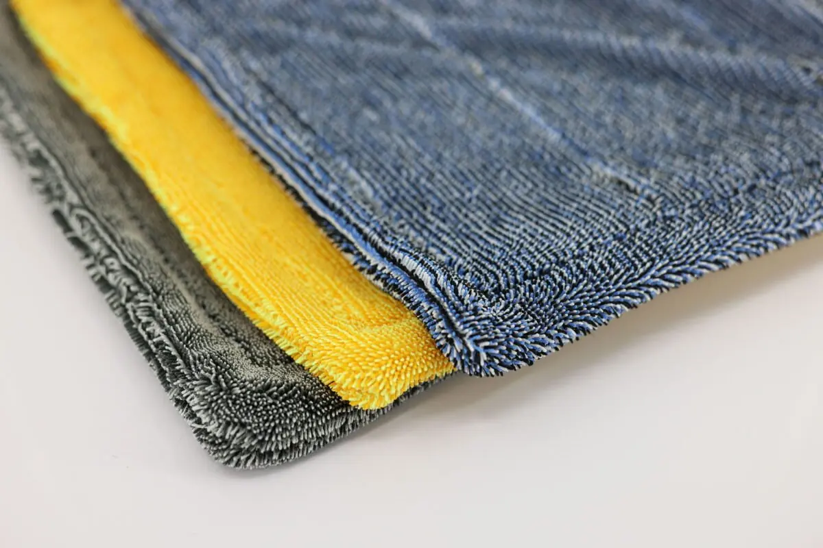 Multi-Tone Twisted Loop Microfiber Drying Towel - 1500GSM car drying towel