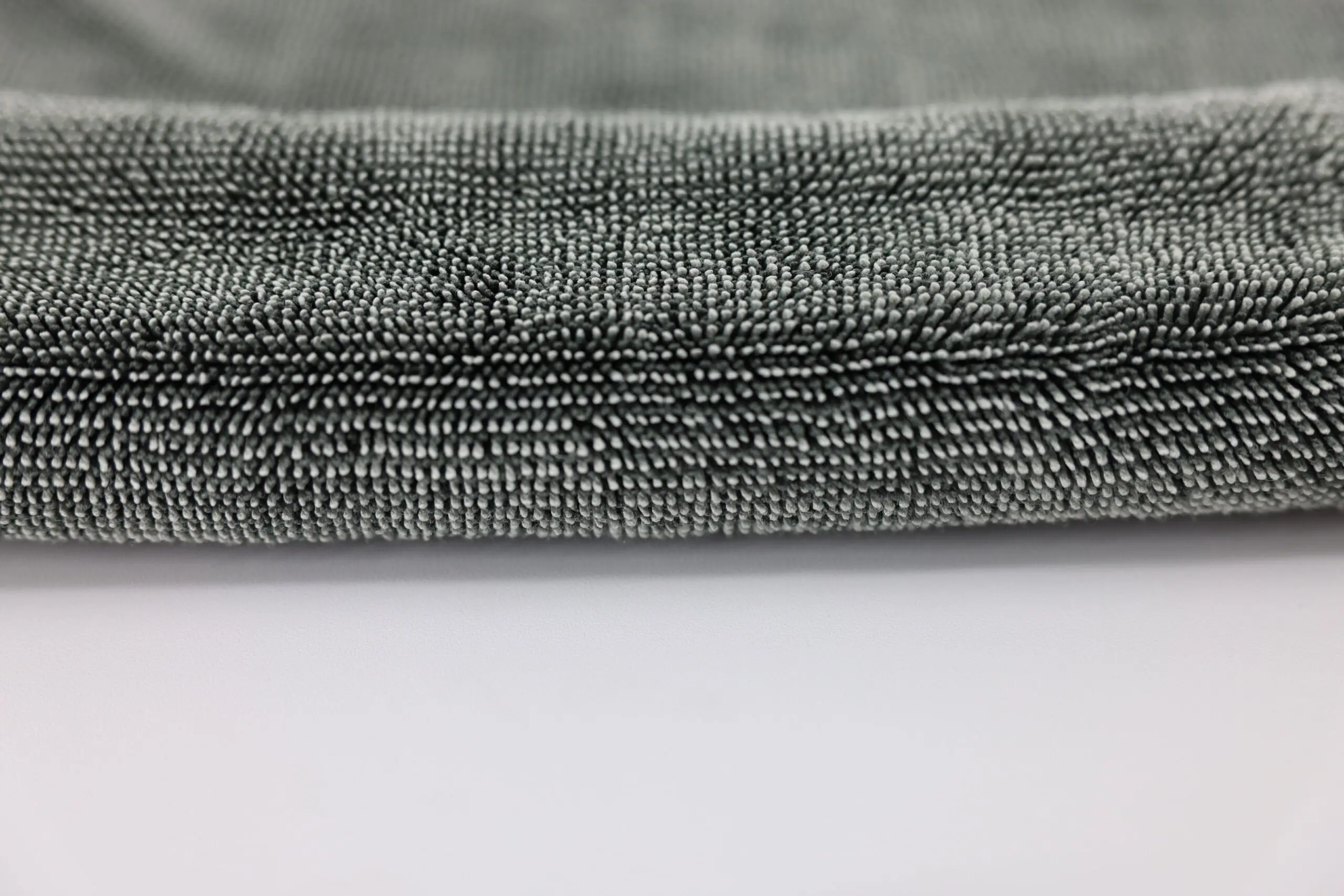 Multi-Tone Twisted Loop Microfiber Drying Towel
